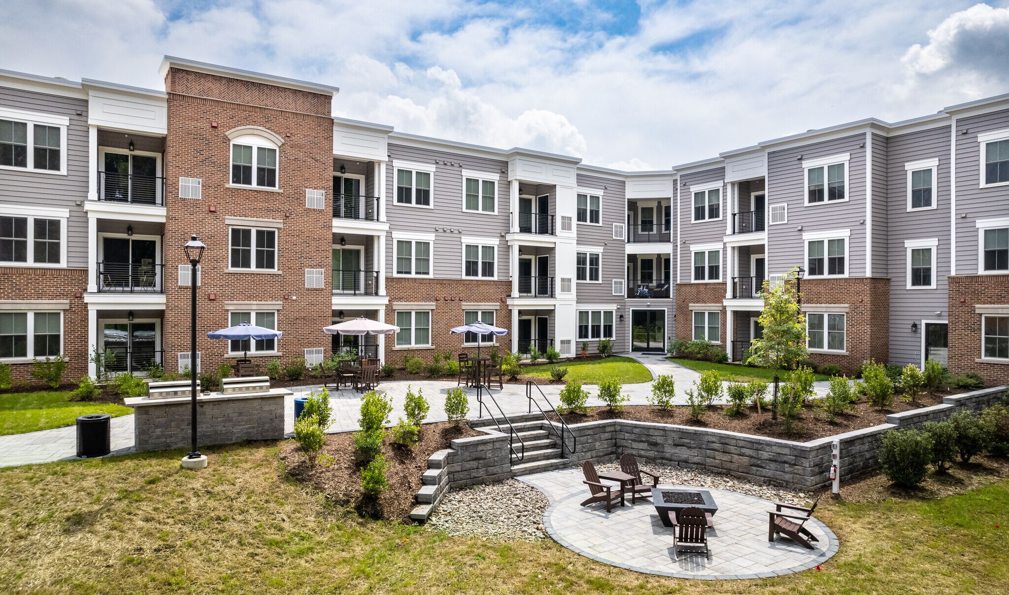 harrison-square-frenchtown-nj-courtyard cropped