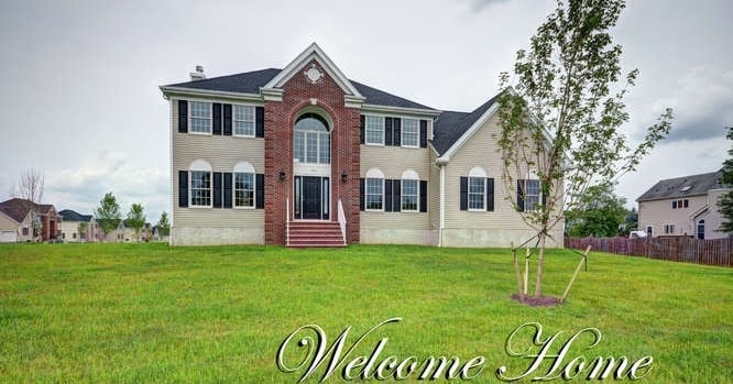 105_Labaw_Court_Hillsborough-small-001-Welcome_Home-666x442-72dpi-237487-edited