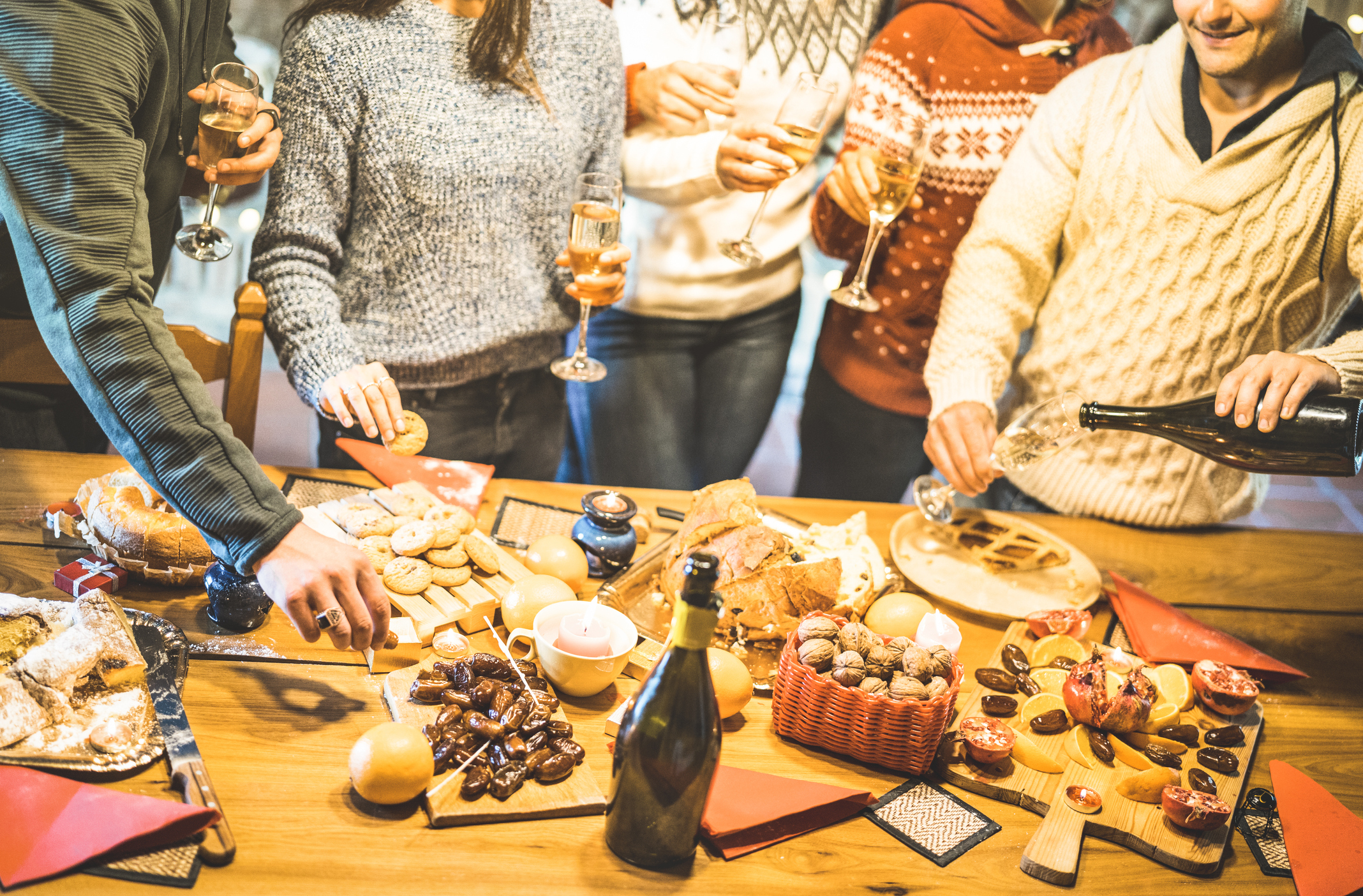 5 Tips for Hosting a Get Together in Your Apartment