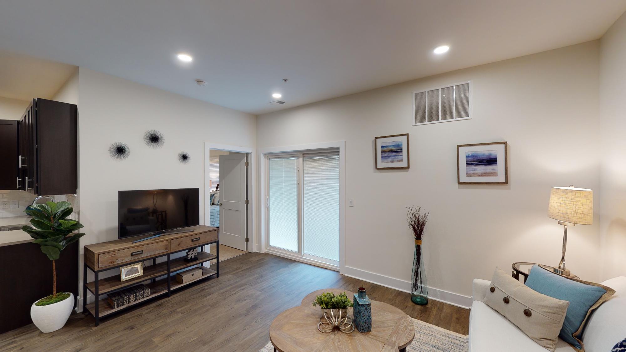 Image of a spacious, full furnished living room in an apartment in Central New Jersey 