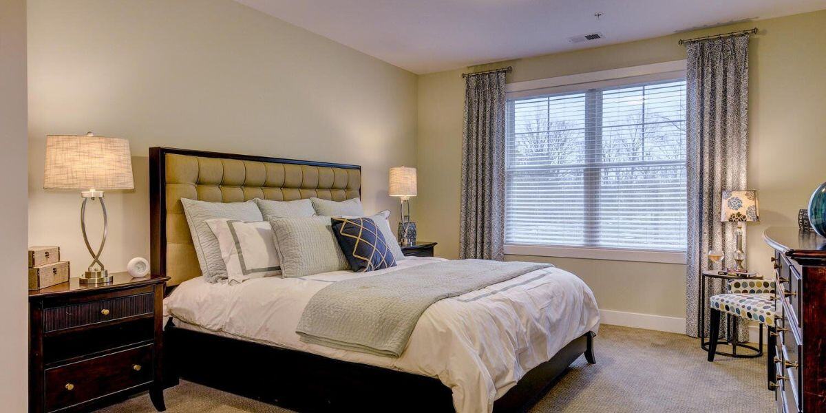 Primary Bedroom Locations: Pros and Cons | Country Classics 